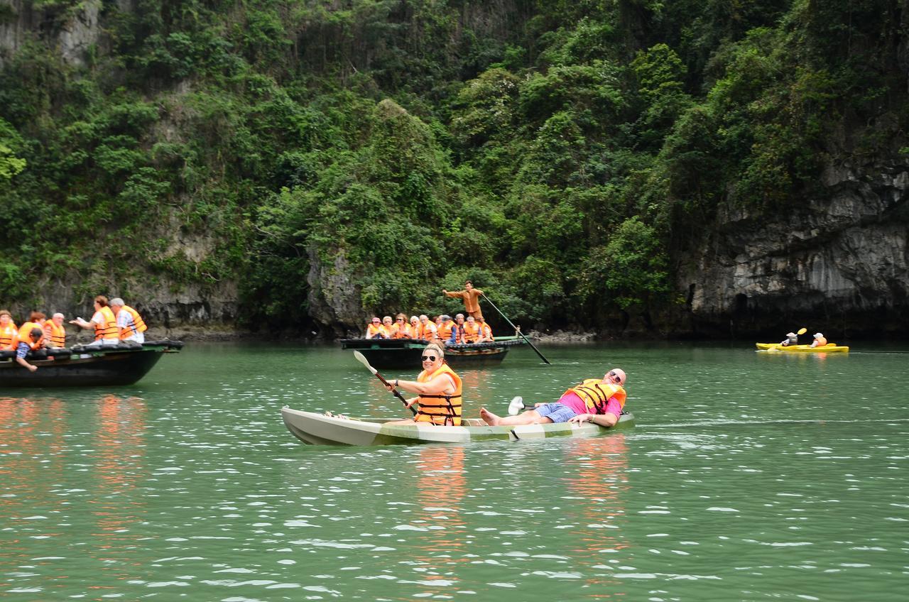 La Vela Premium Cruise - Managed By Paradise Cruises Ha Long Bagian luar foto