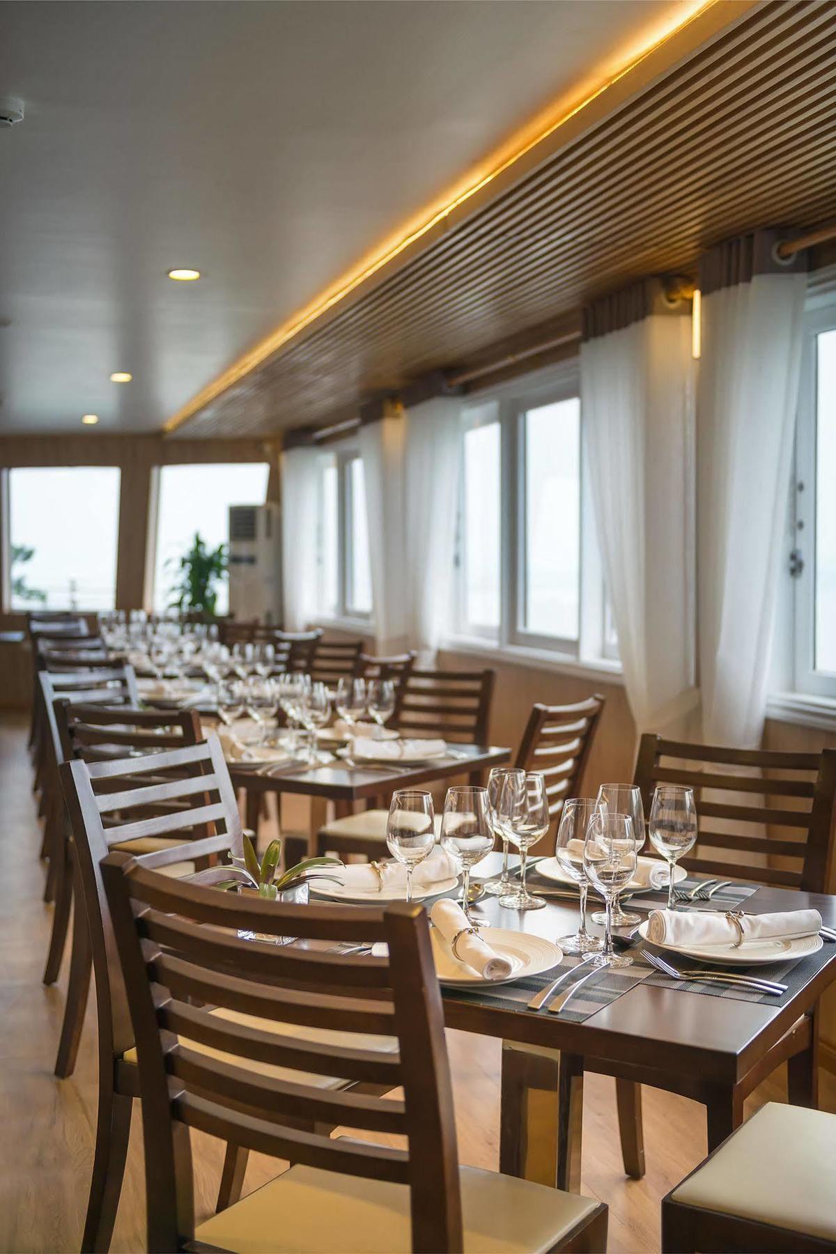 La Vela Premium Cruise - Managed By Paradise Cruises Ha Long Bagian luar foto